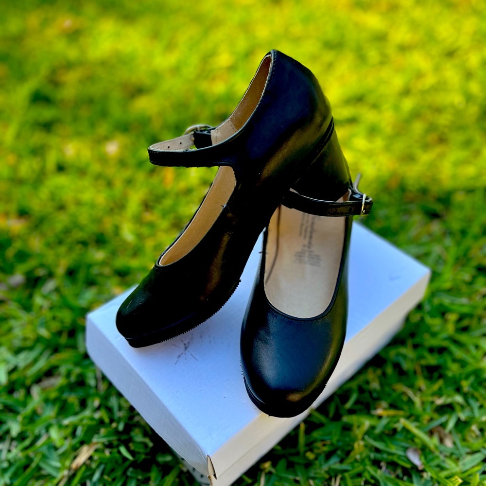 BLACK MEXICAN FOLKLORICO LEATHER SHOES FOR GIRLS WITH EXTRA CUSHION